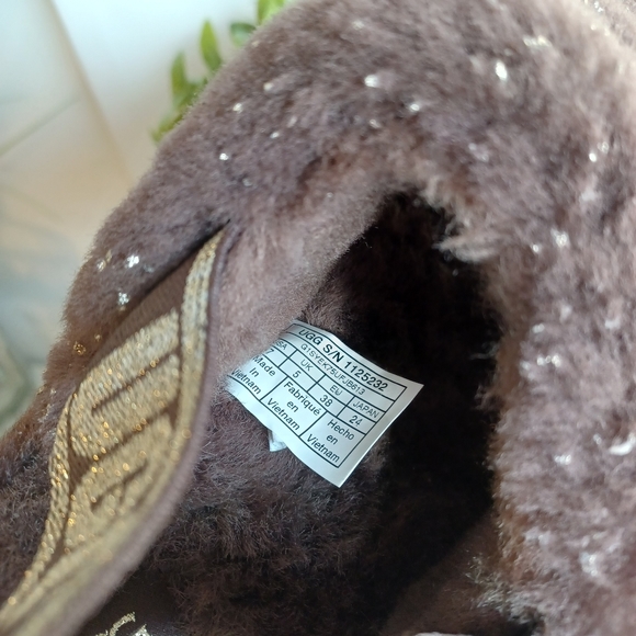 UGG Metallic Sparkle Fluff Shearling Slippers | Size 7 | NWT | Brown - Picture 9 of 11